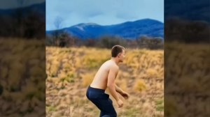 С ними радость, с ними боль, журавли