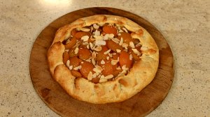 Галета с абрикосами, имбирем и миндалем