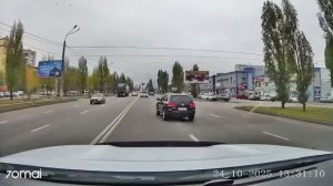 Дядя на туареге настолько глуп, что не понимает очевидных вещей.