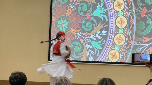 2025 видео узбекский танец исполняет Ширина