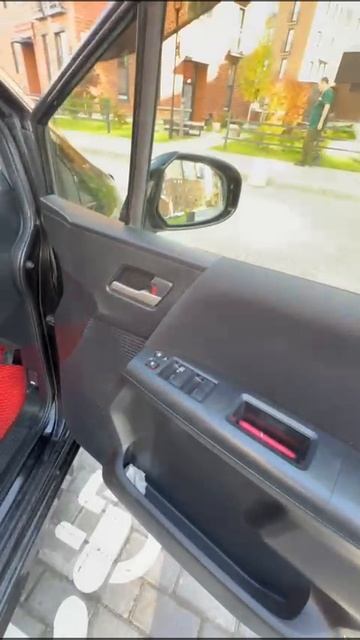 HODA FREED SPIKE 2013 года