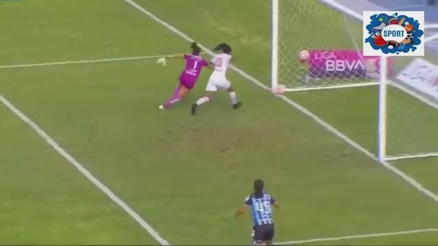 Самые безумные моменты в женском футболе смотреть онлайн