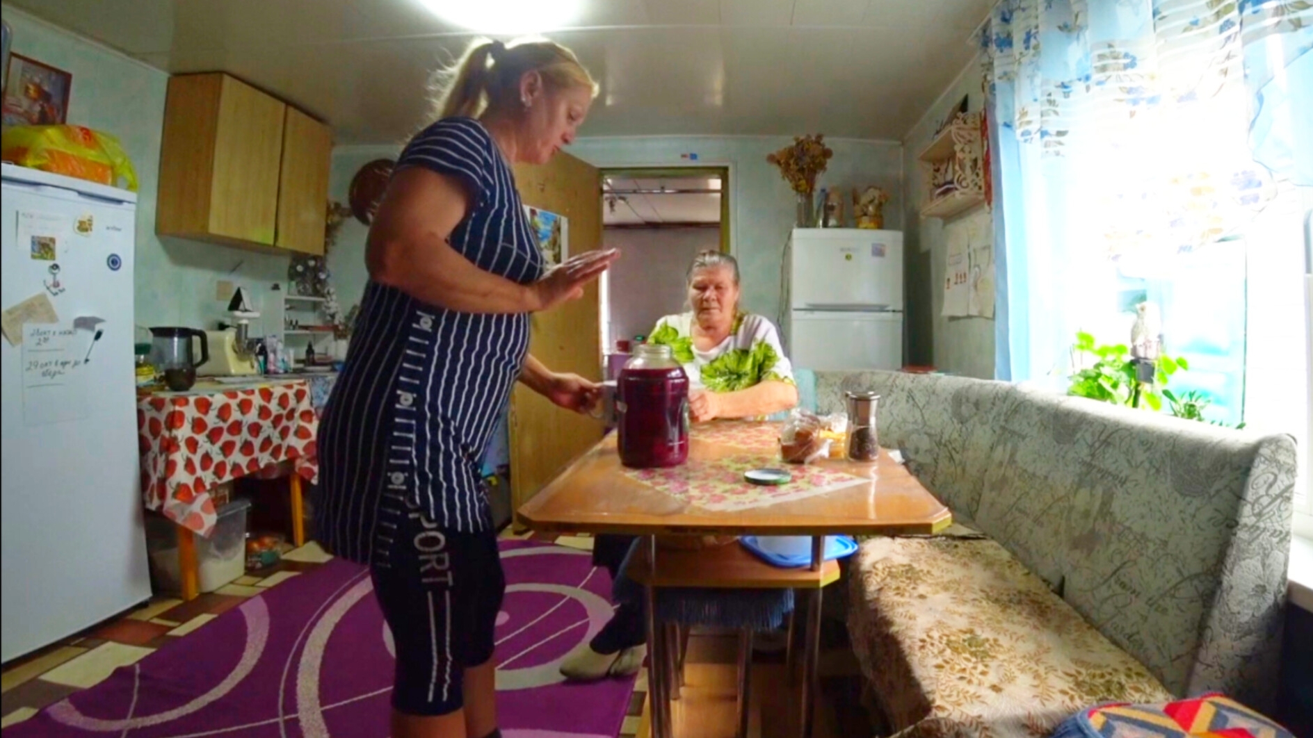 Пробуем полезный напиток в Деревне,что заказала?пирожное картошка, смотреть онлайн