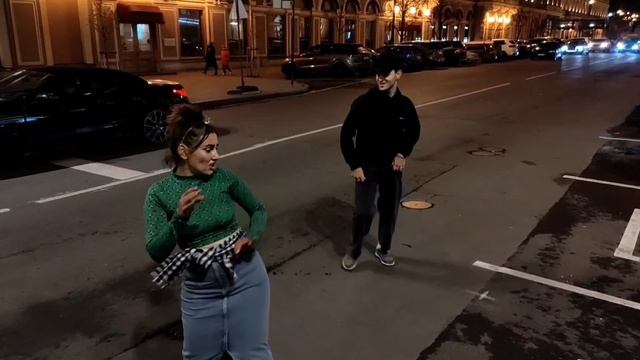 Танцор Саша танцует с девушкой ♥ смотреть онлайн