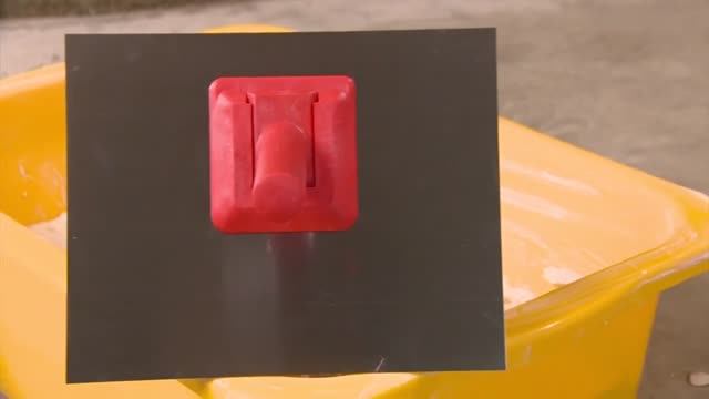 Сокол штукатурный  стальной DEKOR