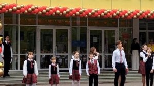 песня "Первоклассник"  Ю. Верижникова 1 сентября 2025 поют дети со 2 по 11 классы
