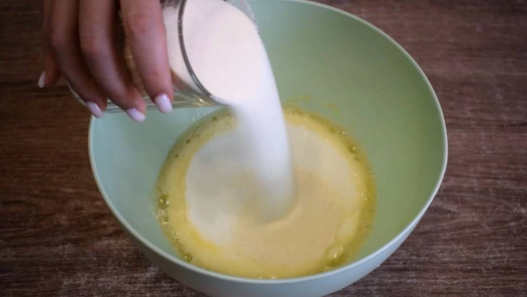 Никто не верит, что я готовлю их так просто! Пышные Оладьи как пух без муки! смотреть онлайн