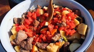 ТАК МЯСО С ОВОЩАМИ МОЖНО ЗАПЕЧЬ В ПЕЧИ И В ДУХОВКЕ