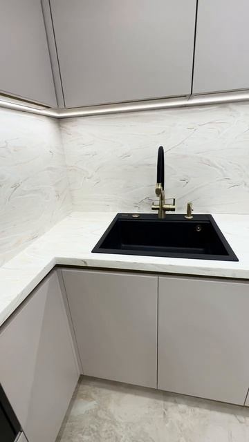 Кухня для большой семьи: Просторное и функциональное решение (ЖК Домашний)