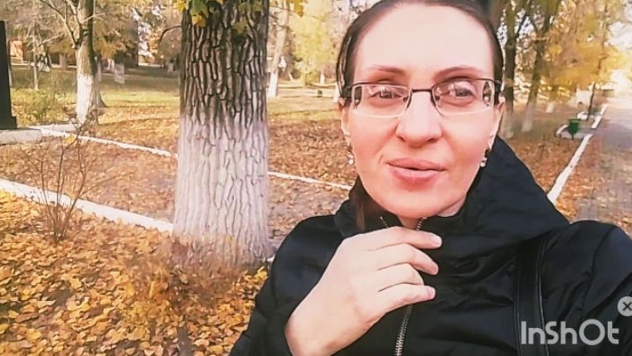 Гуляю в парке и Общаюсь)) смотреть онлайн