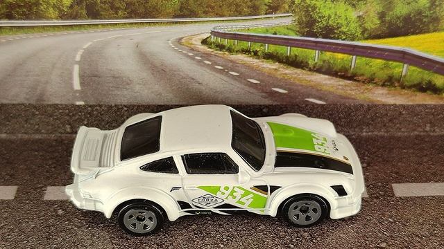PORSCHE 934 TURBO RSR смотреть онлайн