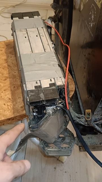 Ремонт батареи на пакетах NMC 60 ач. Триндец. Докатаю зиму ? Ещё один пакет стал отставать... смотреть онлайн