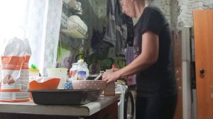 На кухне.Пеку и жарю.Что ответила поддержка.Про дочурку.