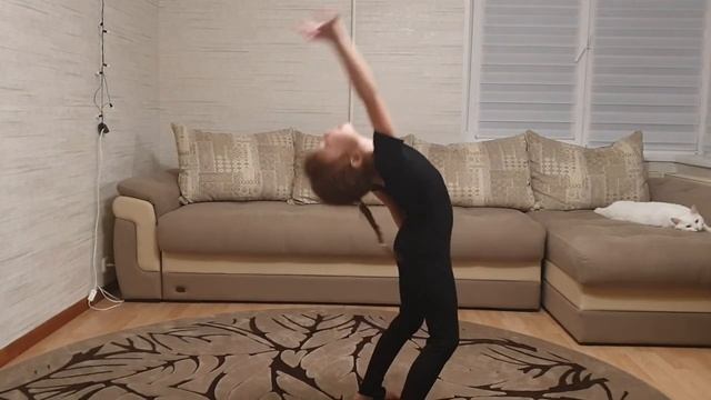 Мостик на одну руку смотреть онлайн