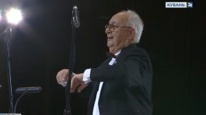 А.Н.Пахмутова. Хор хороший Артём Волчков