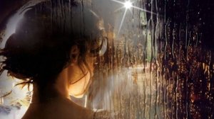 Легко лелеял дождь ночной