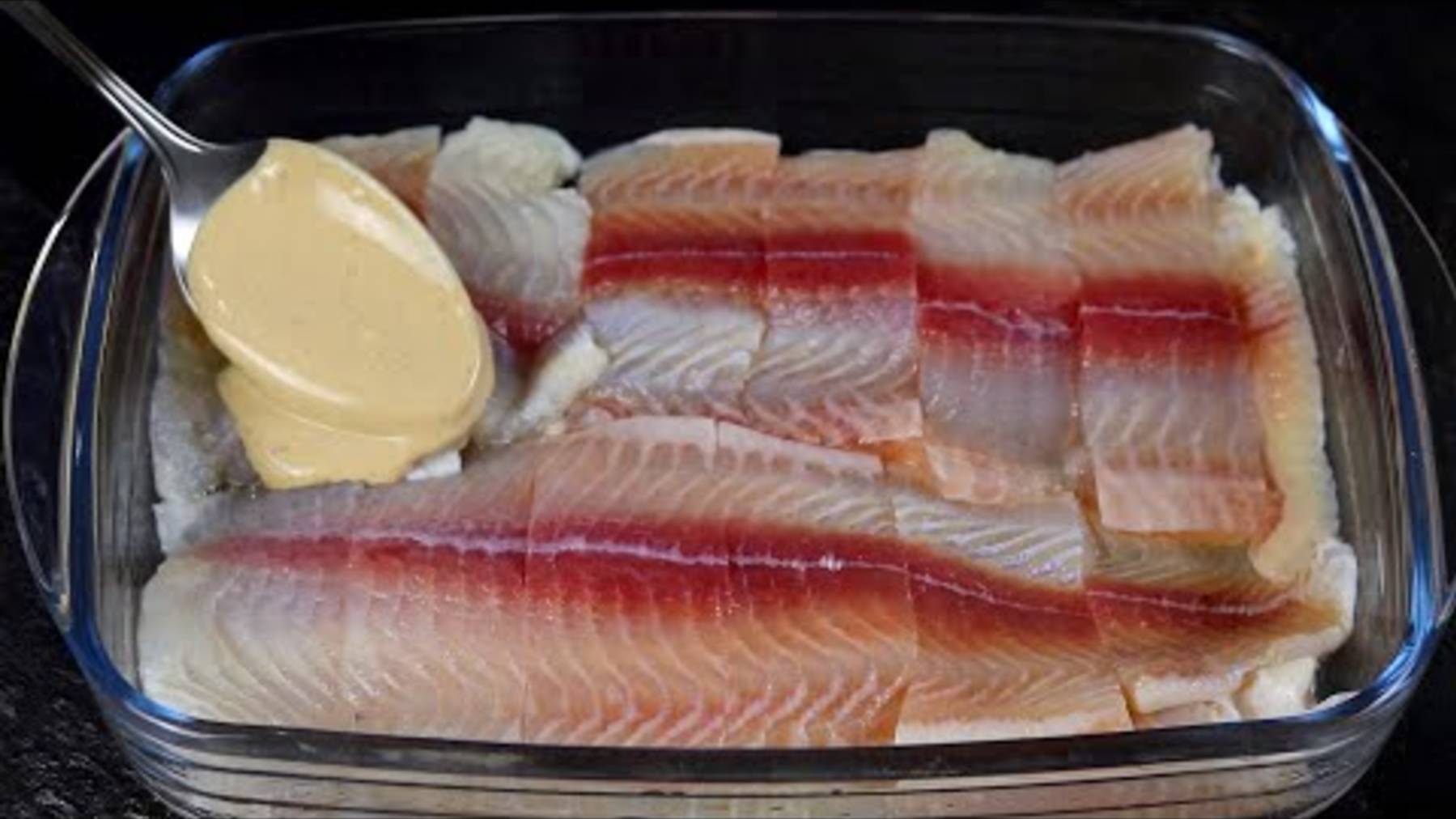 Больше не жарю рыбу! Рыба по-французски в духовке — просто, быстро и очень вкусно! смотреть онлайн