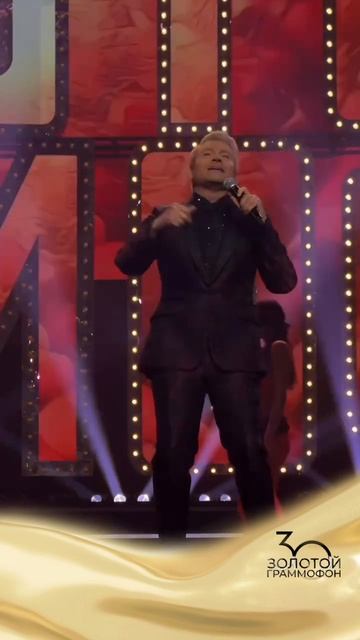 Его голос узнают с первых нот. смотреть онлайн