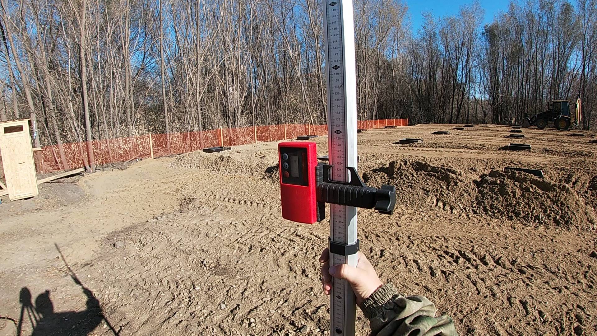 Как научиться планировке на Экскаваторе-погрузчике смотреть онлайн