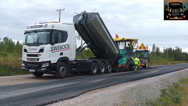 Укладка дорожного покрытия с помощью асфальтоукладчика Vögele Super 1803-3I и Scania V8 смотреть онлайн