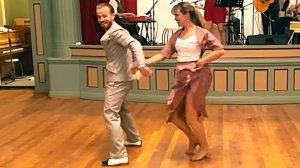 БУГИ-ВУГИ Танцевальная импровизация от Sondre & Tanya. #Танцы