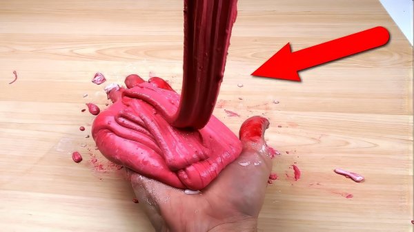 Лизун из йогурта и кукурузного крахмала. Без тетрабората!