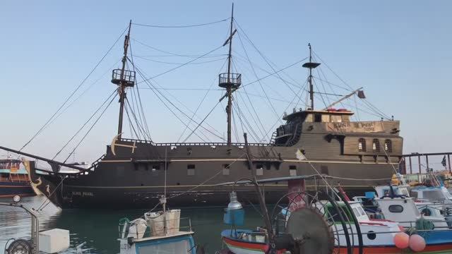 Кипр лиманаки порт / limanaki port Cyprus смотреть онлайн