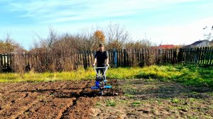 Осенняя культивация мотоблоком.