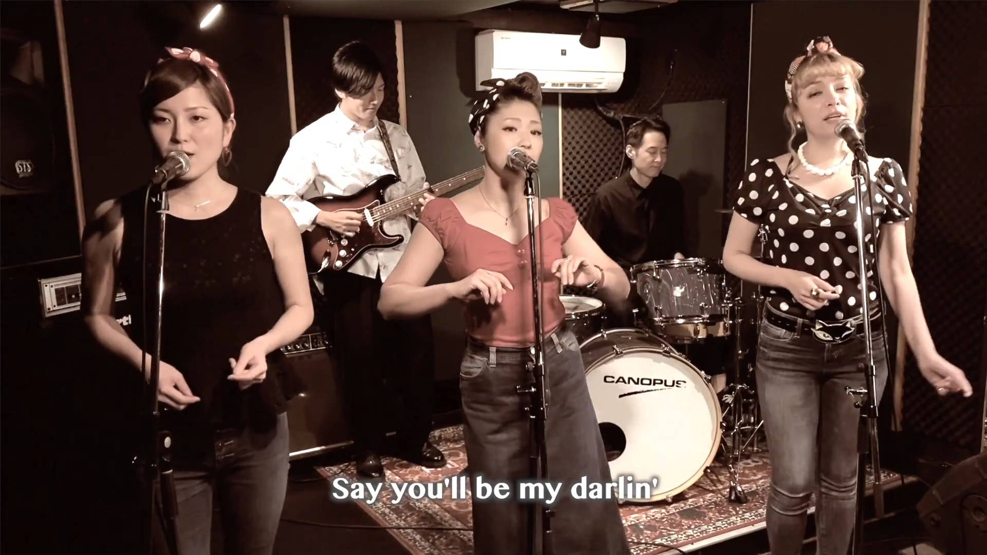 Be My Baby ( The Ronettes - 1963 ) Na RELO ( Fukuoka, Japan )