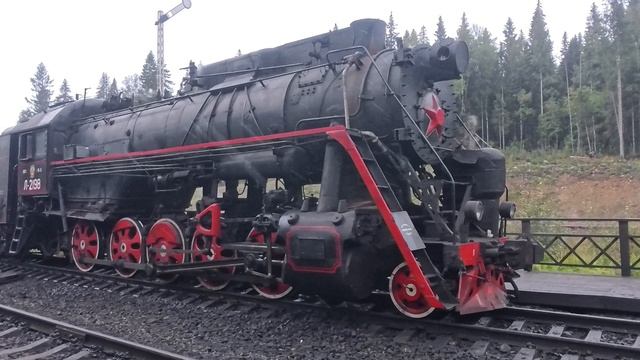 Паровоз, горный парк Рускеала, Карелия. 4К.30 fps смотреть онлайн