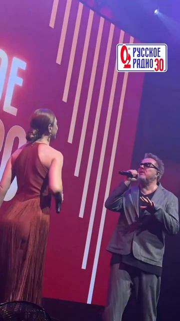 «Русское Радио» отметило свой юбилей в атмосфере тепла, музыки и дружбы смотреть онлайн