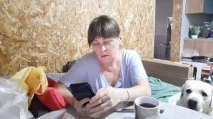 Жизнь за городом в Деревне,  Посмотрим что привезла