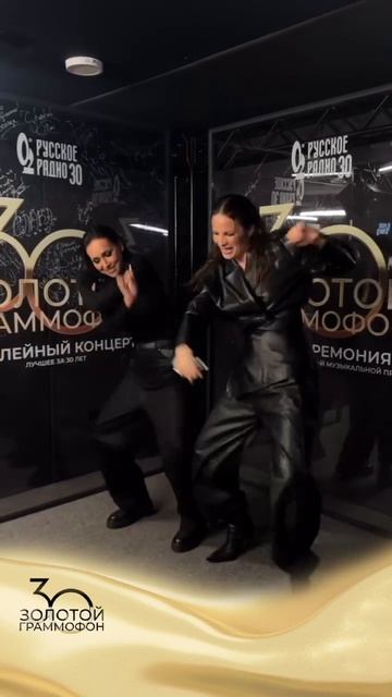 Чудеса случаются! И сегодня они для Евы Власовой и Алсу! смотреть онлайн