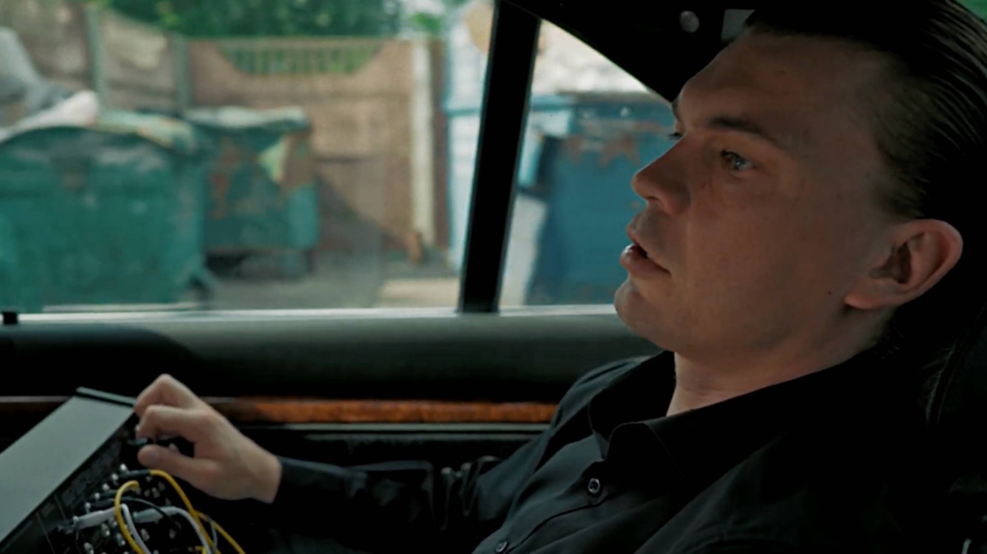 Azar Strato - Важные провода смотреть онлайн