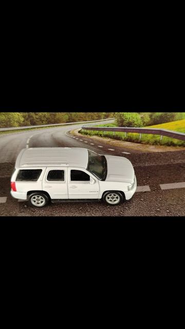 CHEVROLET TAHOE смотреть онлайн