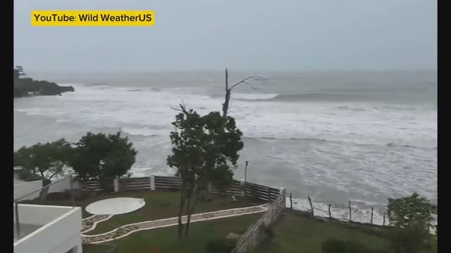 Ужасные последствия урагана «Мелисса» смотреть онлайн