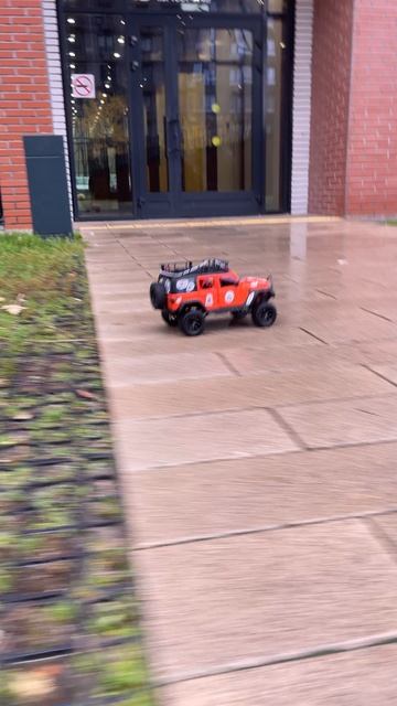 Тест подвески #mn128 #малышнаджипе #offroadbaby #делаюгрязь #rc #offroad #rccar #jeep #jeepwrangler