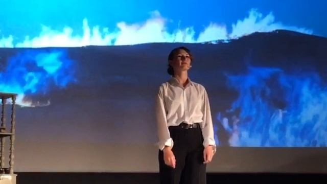 С. Есенин "Заметался пожар голубой" (Читает: Натали Силаева, рояль: Анастасия Козуб) смотреть онлайн