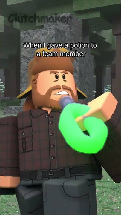 When I gave a potion to a team member in 99 night in the forest💀 смотреть онлайн