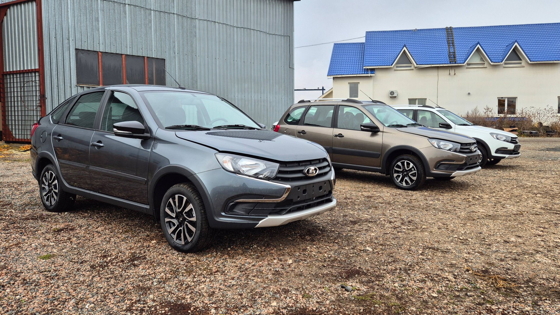 Гранта Cross или Active Cross, что же выбрать?Сравним лифтбэк и универсал по просьбам подписчиков смотреть онлайн