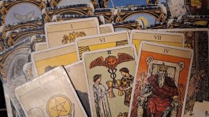 ТАРО РАСКЛАД\ КТО СМОТРИТ В ВАШУ СТОРОНУ?!