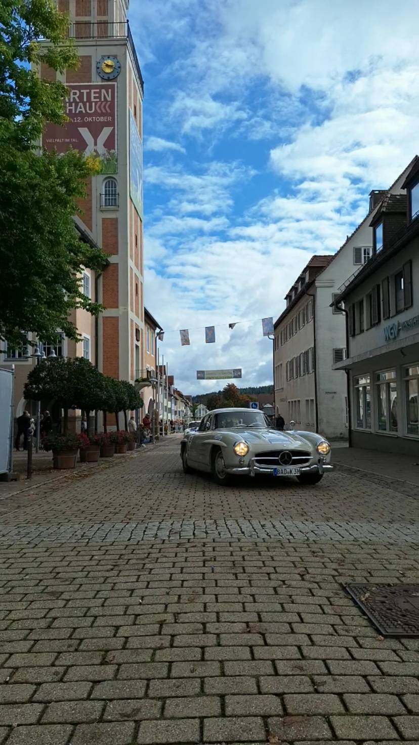 mercedes SL300 смотреть онлайн