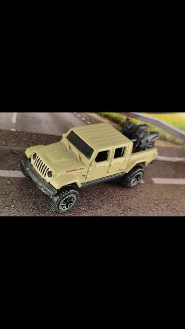 JEEP GLADIATOR смотреть онлайн