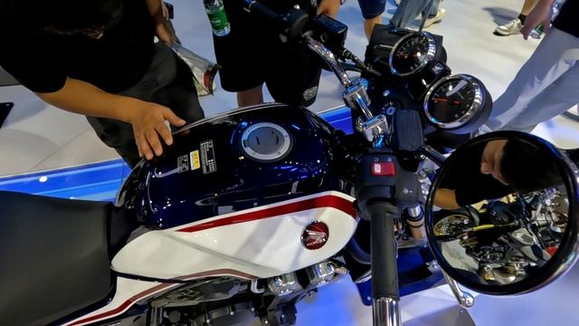 Мотоциклы HONDA Выставка CIMA MOTOR Часть 13 (продолжение) смотреть онлайн