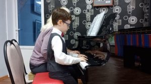 "Маленькие вариации" А.Пахмутова