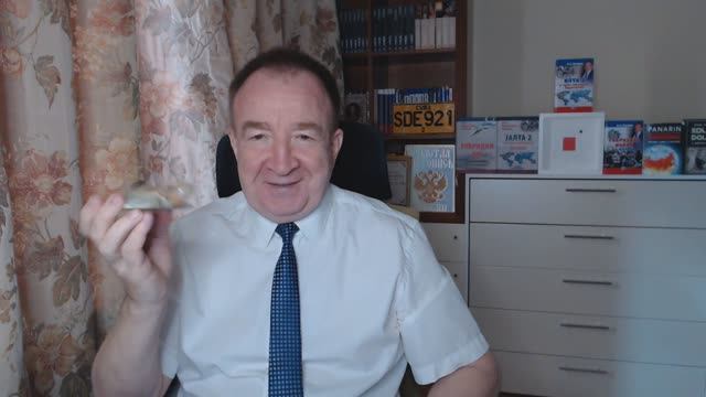 Маленький Принц и встреча Трампа и Си в Пусане смотреть онлайн