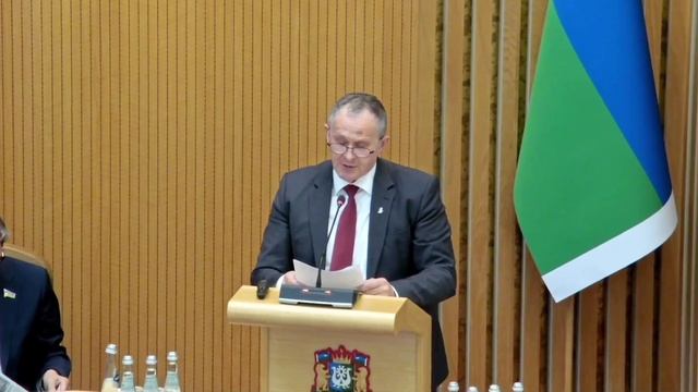 Кто разлагает общество?