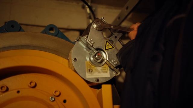 Техническое обслуживание лифтов | Брусника. Управление домами