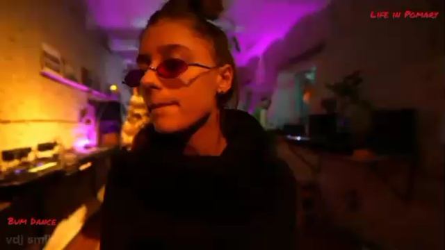 Pakito - Movin On Stereo ( Smile Remix)