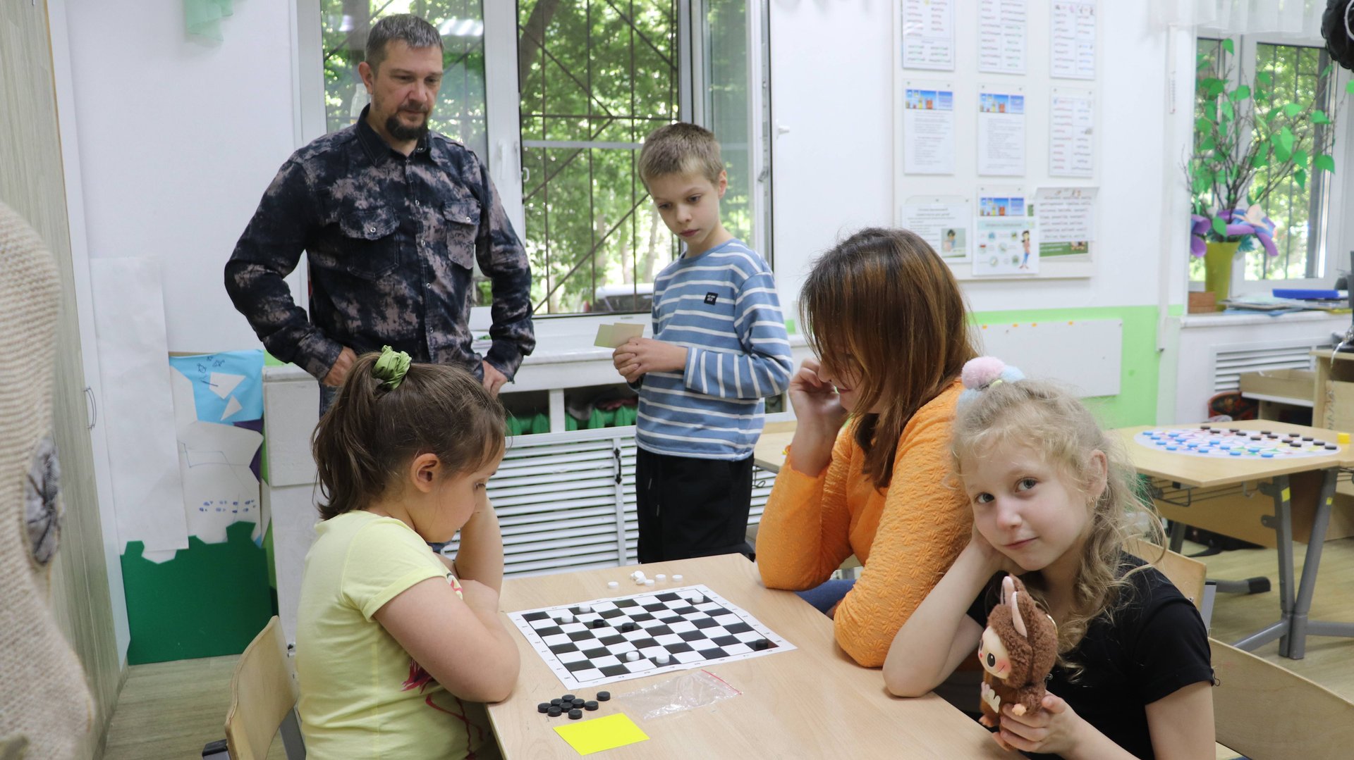 Шашечный турнир в Школе "МОРОЗКО" смотреть онлайн